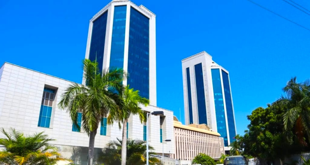 Dar-es-salam bank