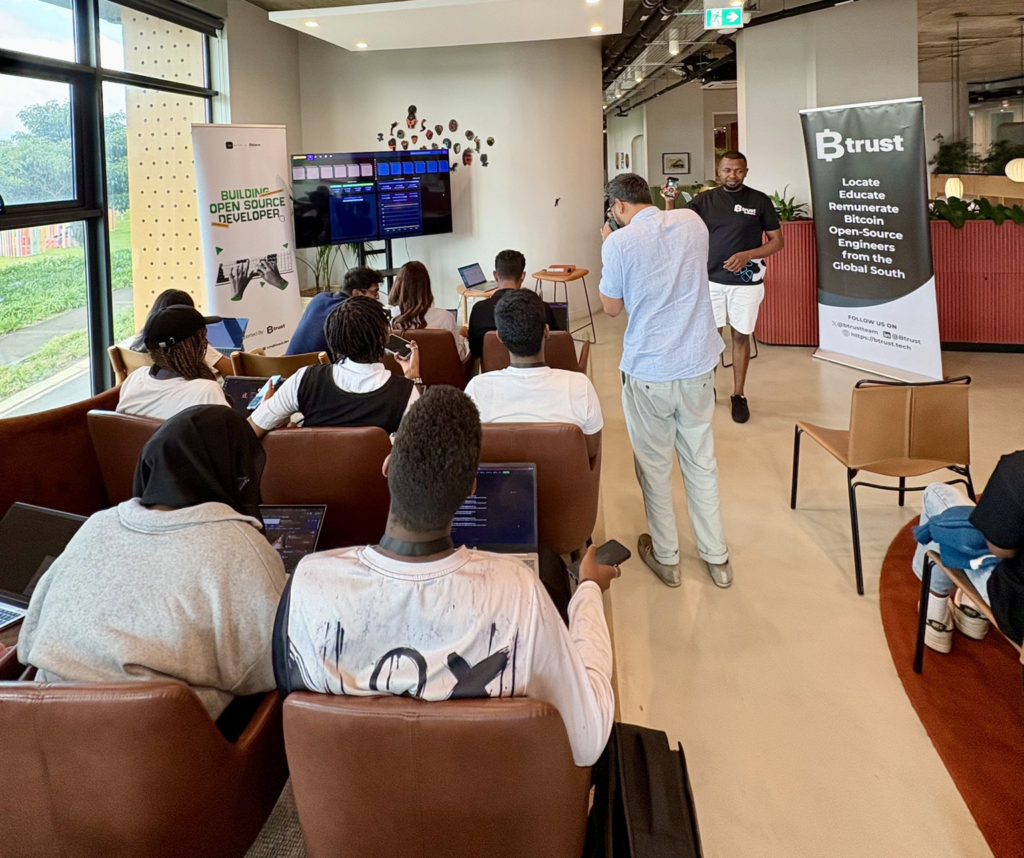 Kick-off of the first Genesis Workshop in Telfair, Moka, focused on Bitcoin open source and FOSS for university students.