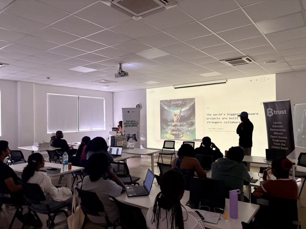 Kick-off of the first Genesis Workshop in Telfair, Moka, focused on Bitcoin open source and FOSS for university students.